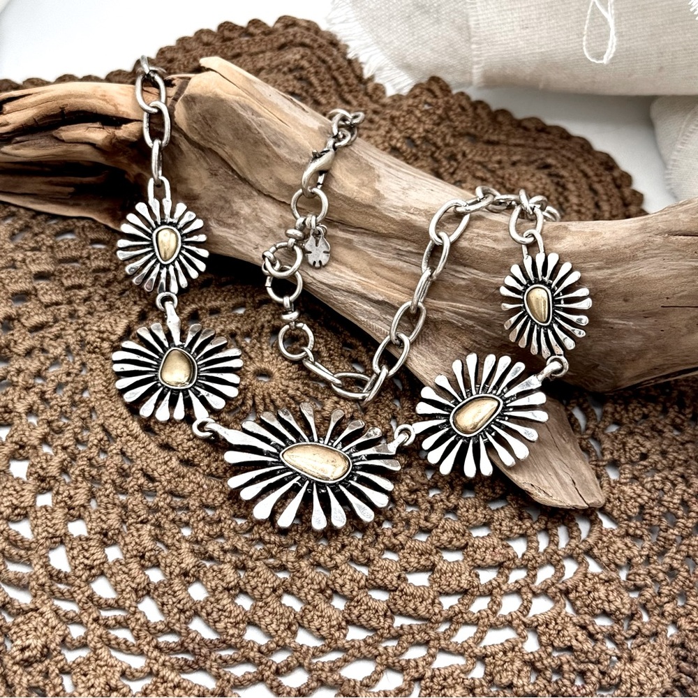 Lucky Brand Silver Gold Tone Sunflower Necklace-See Live